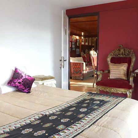 Badjoeri Ethnic Wooden Homestay Bandung Exteriör bild