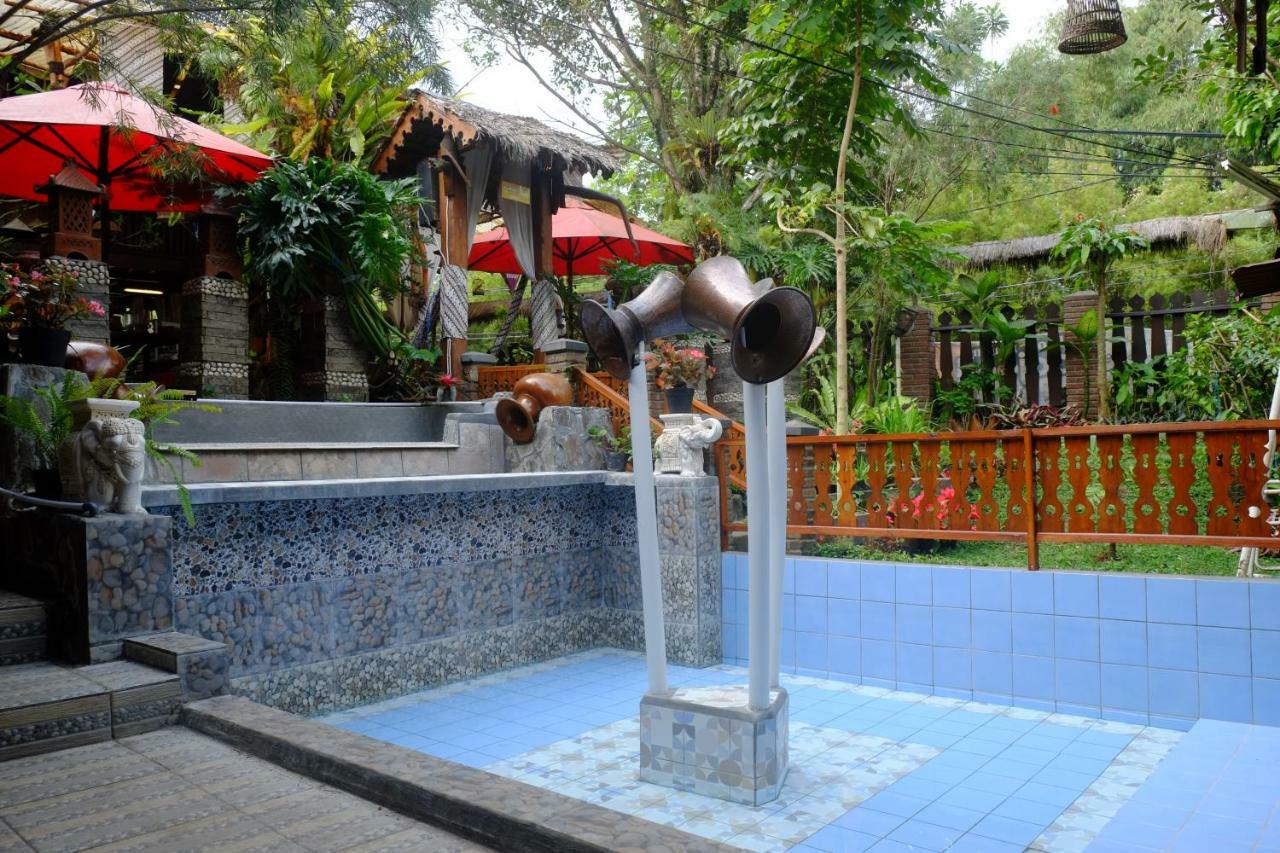 Badjoeri Ethnic Wooden Homestay Bandung Exteriör bild