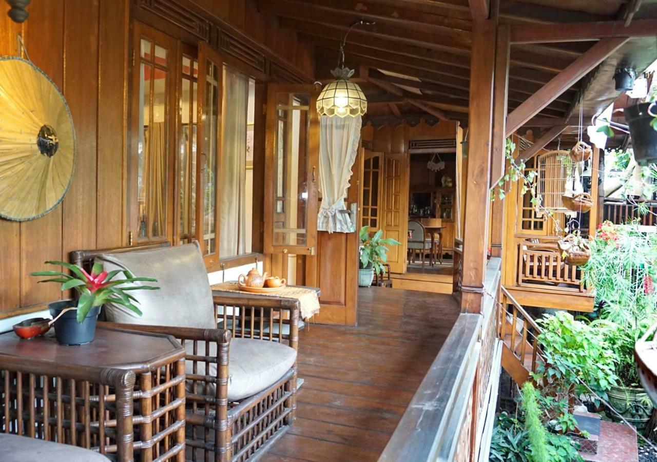 Badjoeri Ethnic Wooden Homestay Bandung Exteriör bild